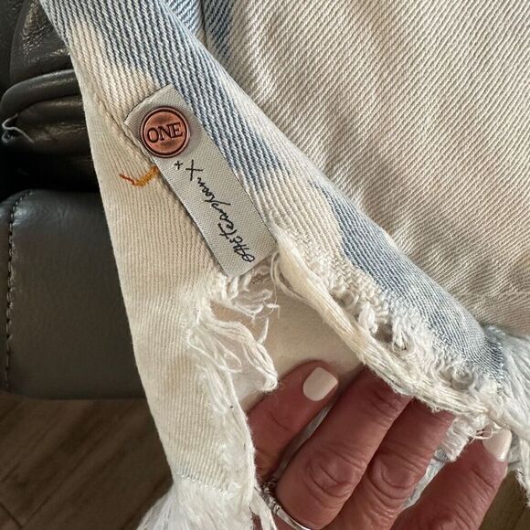 One Teaspoon Bleached Denim Mini Skirt Sea Drifter size 25 - Picture 2 of 12